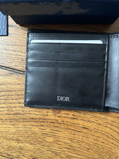 Dior wallet